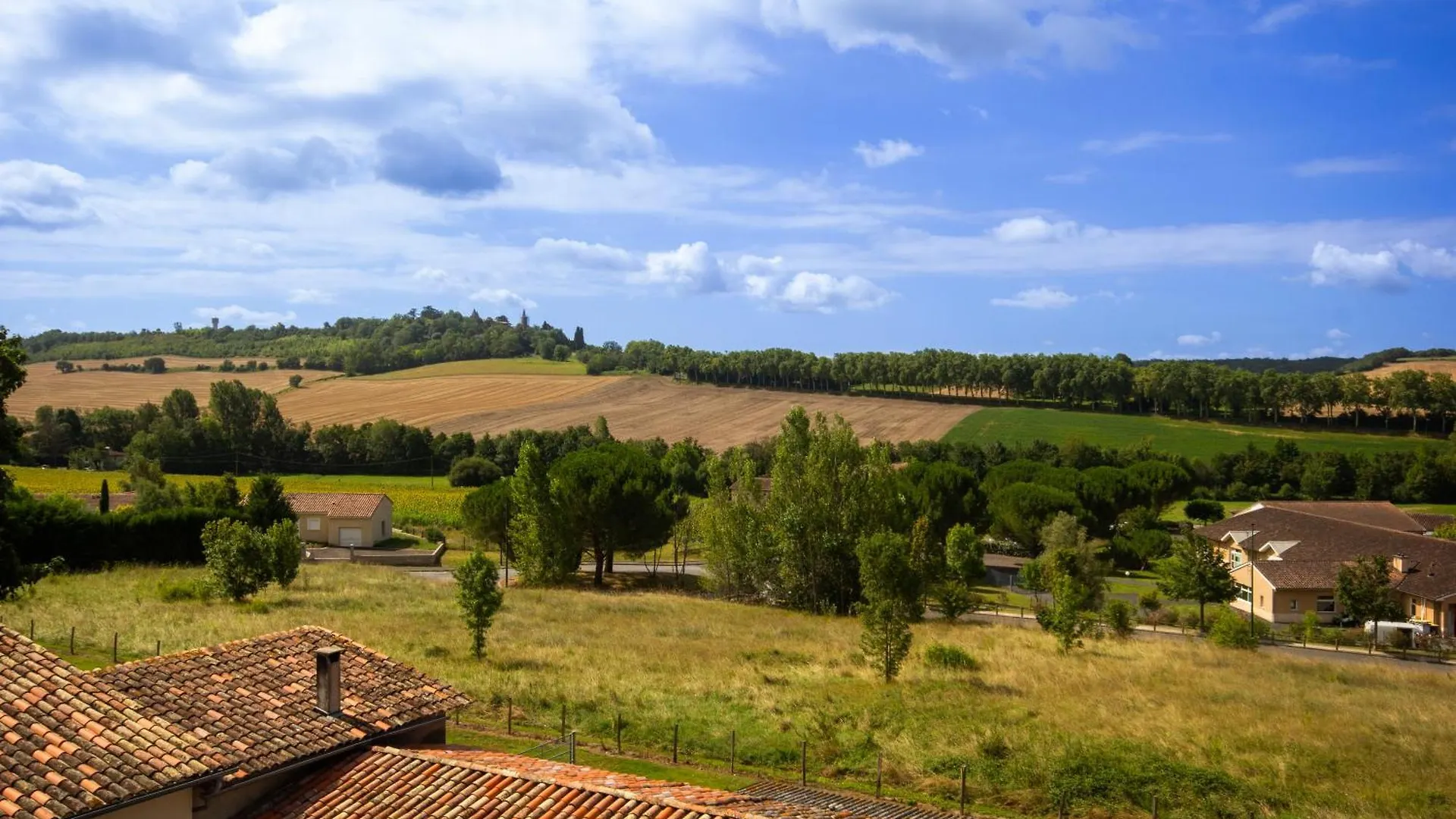 Logis Hotel Et Restaurant La Bombardiere Cuq-Toulza 3*,