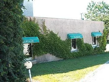 Logis Hotel Et Restaurant La Bombardiere Cuq-Toulza France