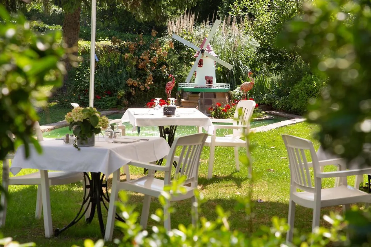 ***  Logis Hotel Et Restaurant La Bombardiere Cuq-Toulza France